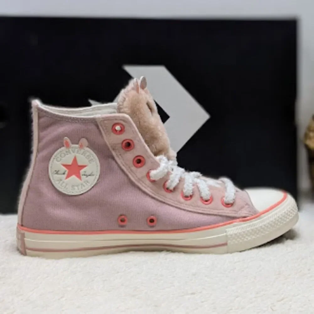 Converse CTAS Pink Bunny Rabbit Faux Fur Hi Top Sneakers + Bag Women's 9.5 NIB